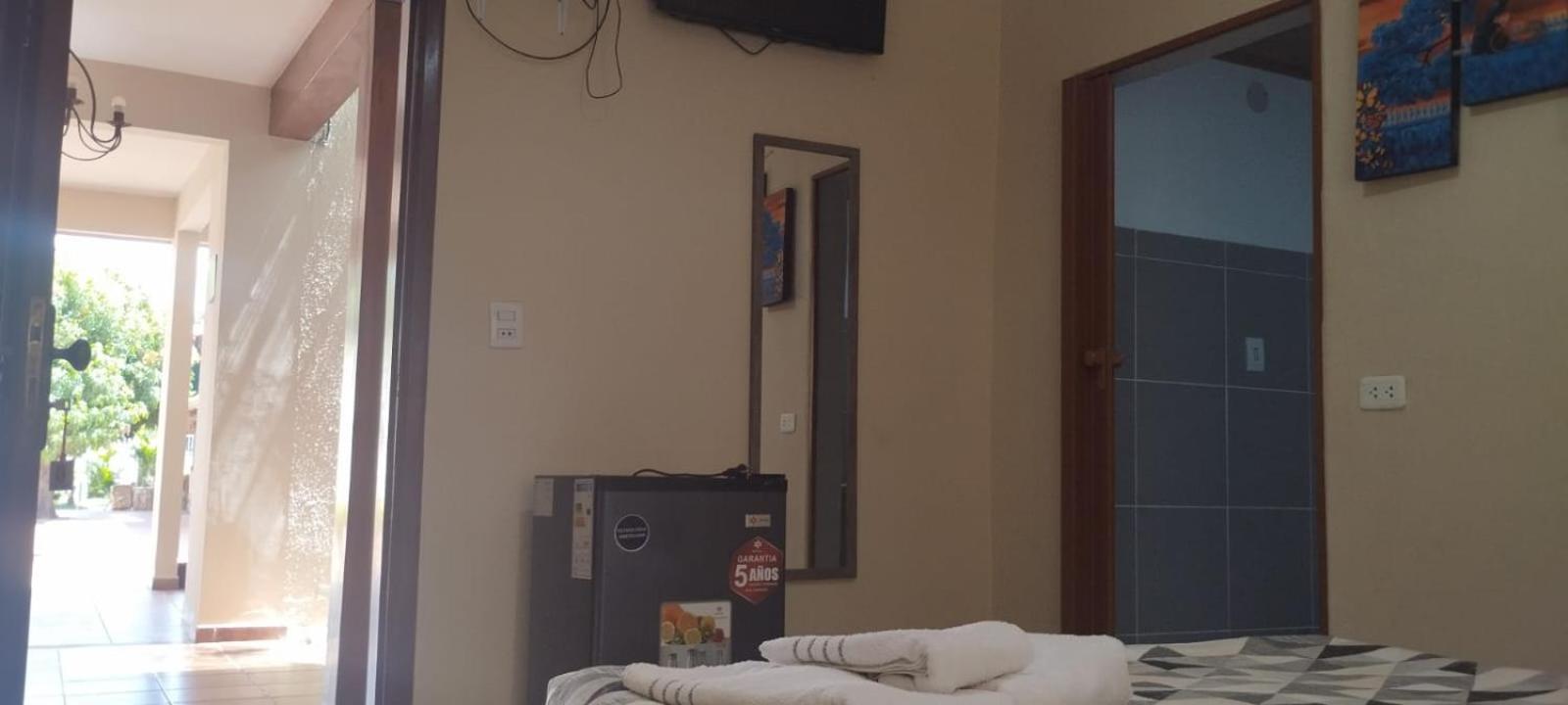 Lili'S Hostel サンタ・クルス・デ・ラ・シエラ エクステリア 写真