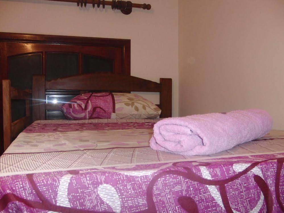 Lili'S Hostel サンタ・クルス・デ・ラ・シエラ エクステリア 写真